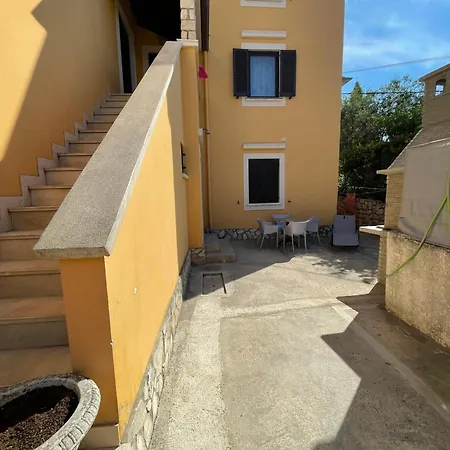 Apartments Cunski * Čunski