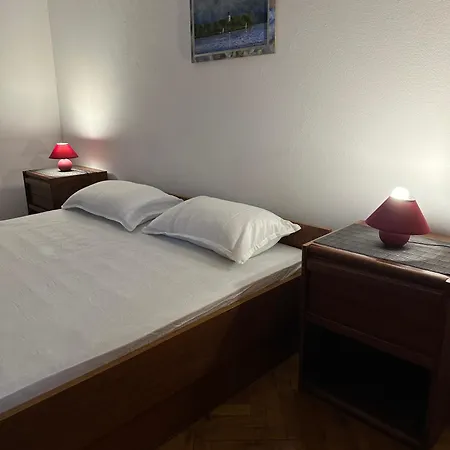 Apartment Apartments Cunski *