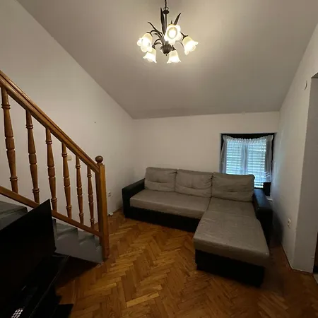 Apartments Cunski Čunski