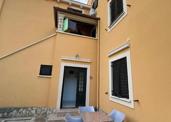 Apartments Cunski