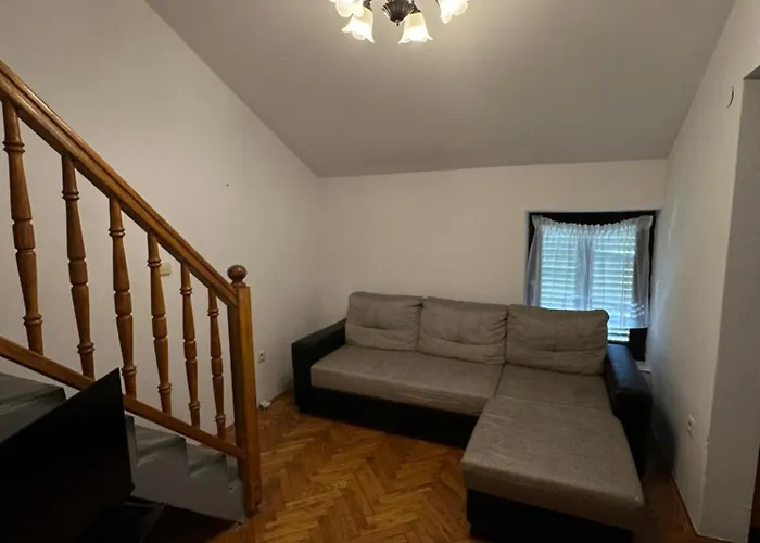 Apartments Cunski Čunski