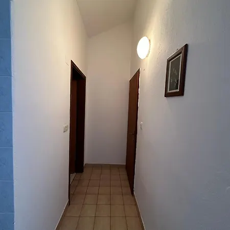 Apartments Cunski Čunski