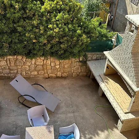 Apartments Cunski Apartamento *